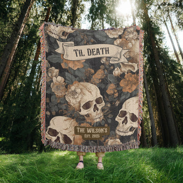 Spooky Gothic Valentines Blanket | Edgy Valentine Gift | Skull Gift For Him | Skull Gift For Her | Creepy Decor | Soft Goth Decor