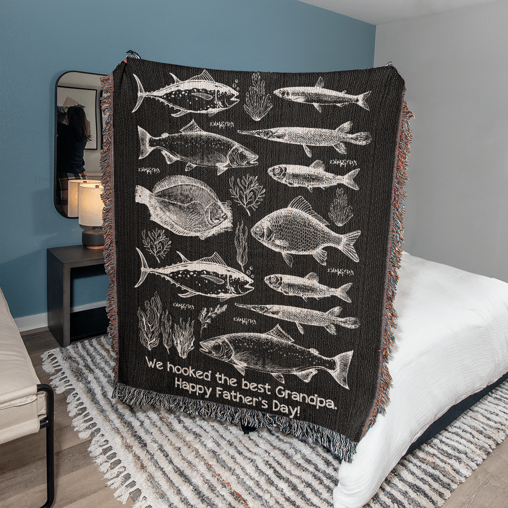 Personalized Father's Day Gift  | We hooked the best | Fishing | Fisherman | Dad | Grandpa | Papa | Opa | Woven Blanket Grandkids Gift